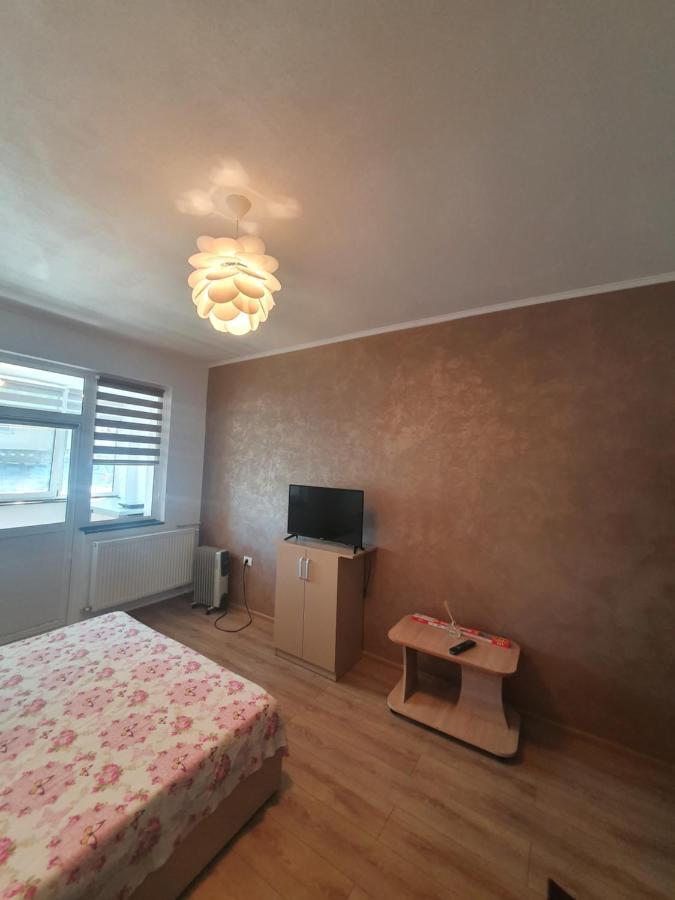 Ferienwohnung Shopping Cyti Cu 5 Râmnicu Vâlcea Exterior foto