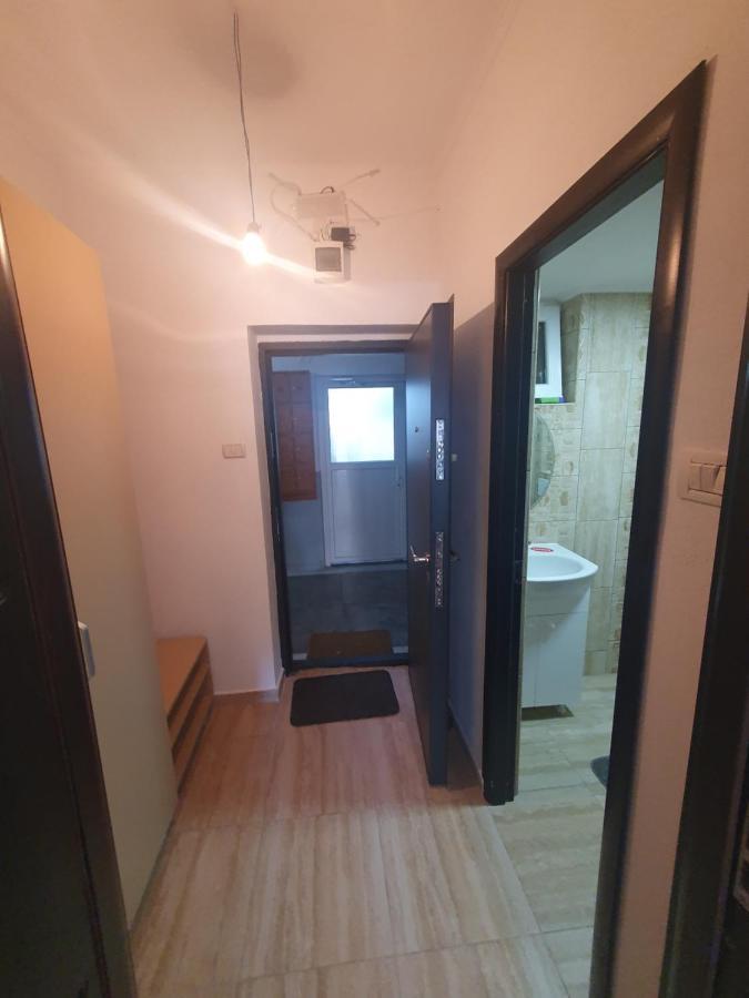 Ferienwohnung Shopping Cyti Cu 5 Râmnicu Vâlcea Exterior foto